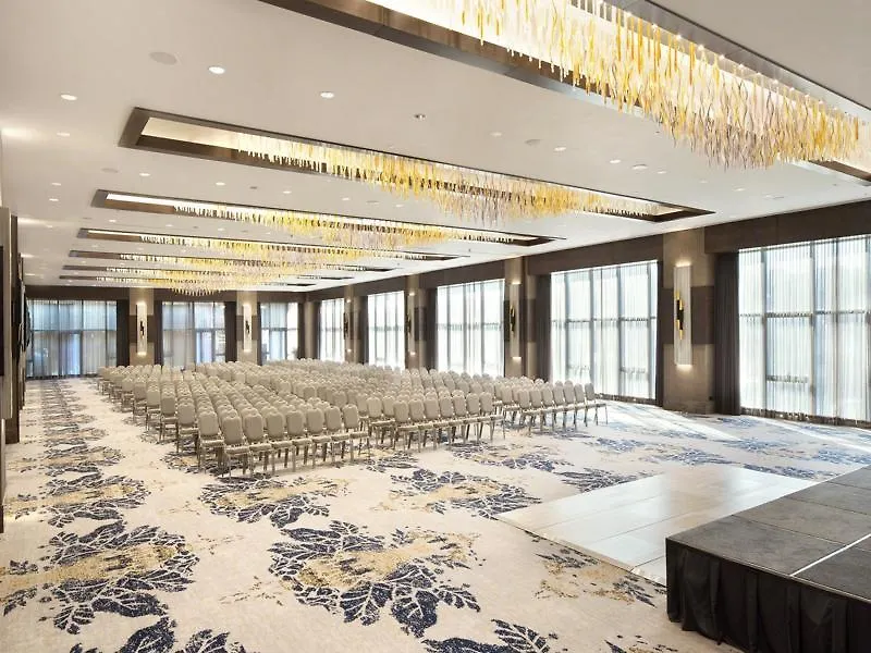 Sheraton Grand Istanbul Atasehir 5*,