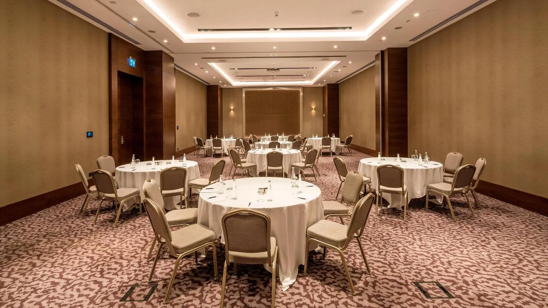 Sheraton Grand Istanbul Atasehir Szálloda