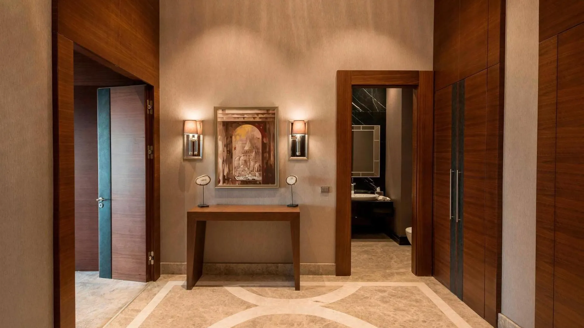 Sheraton Grand Istanbul Atasehir 5*,