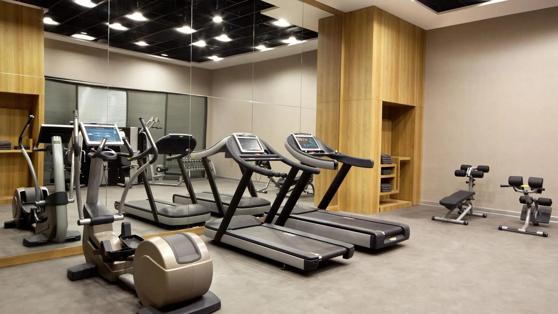 Sheraton Grand Istanbul Atasehir 5*,