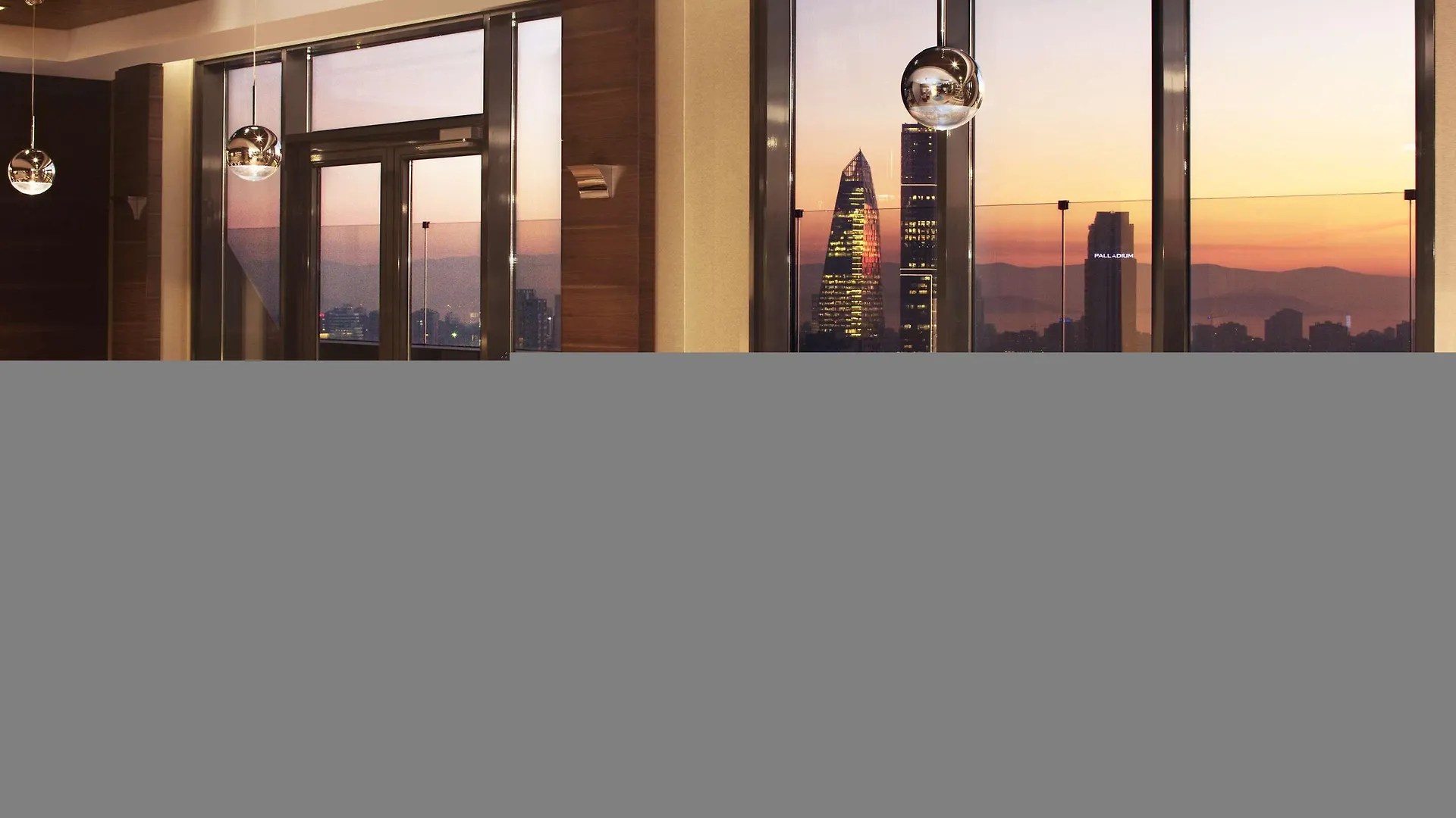 Sheraton Grand Istanbul Atasehir 5*,